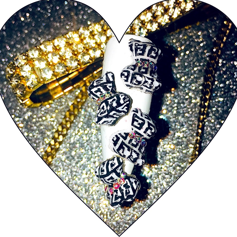 “BLÄNÇO” CHARMS